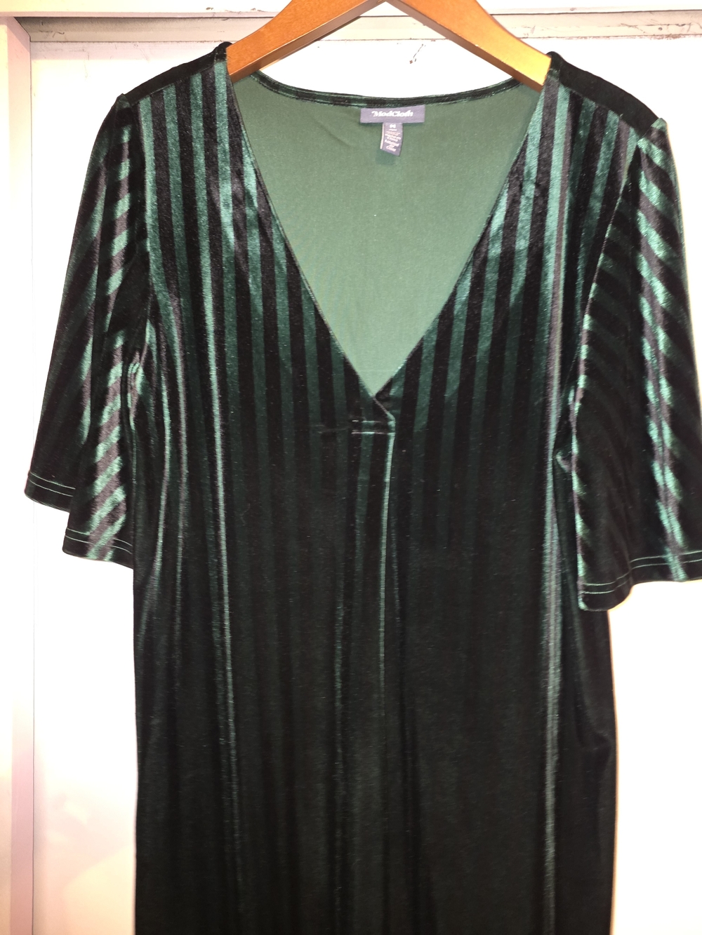 ModCloth Velvet Stripe V-Neck Dress in Emerald Green Size:M
